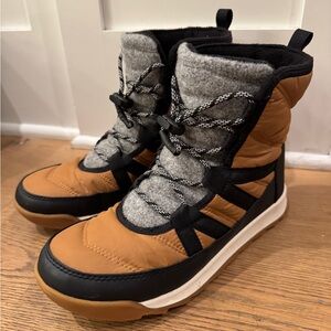 Sorel Black and Tan Winter snow Boots